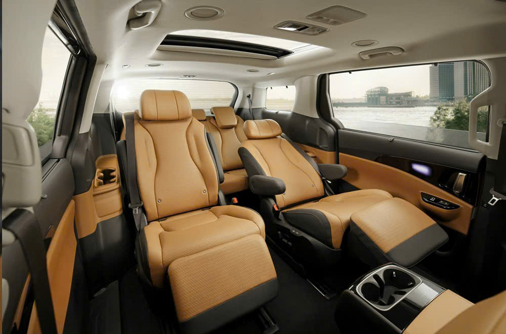 Thuê xe Kia Carnival Long Hải