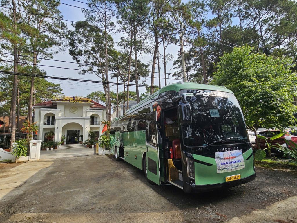thuê xe limousine đi Gia Lai