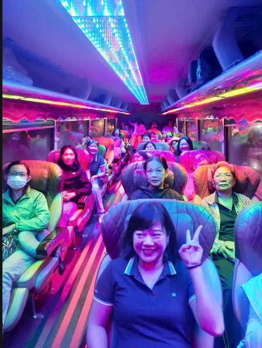 thuê xe limousine 28 chỗ đi tỉnh