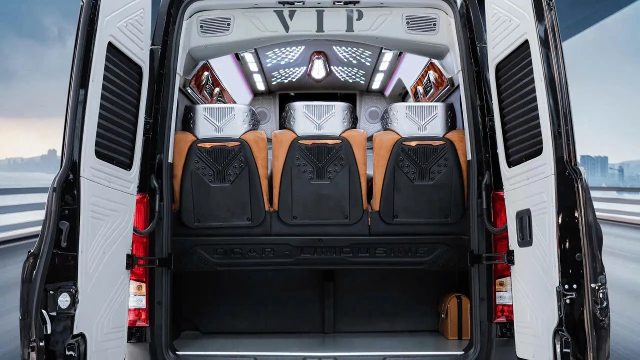 Cốp hành lý xe Limousine 11 chỗ