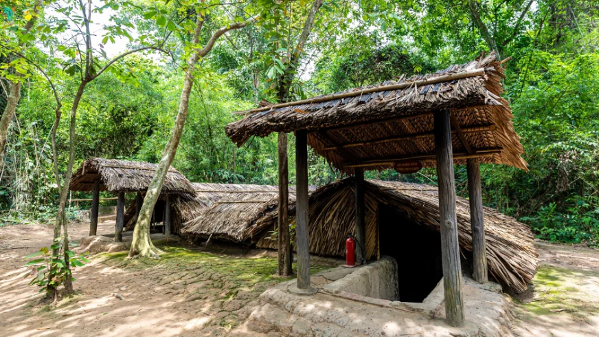 Thuê xe TPHCM đi Địa đạo Củ Chi
