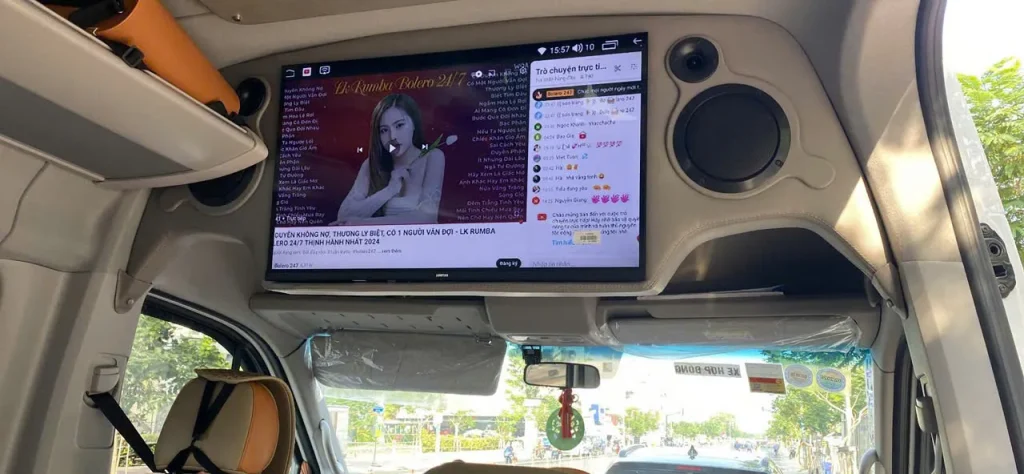hệ thống giải trí xe 16 chỗ