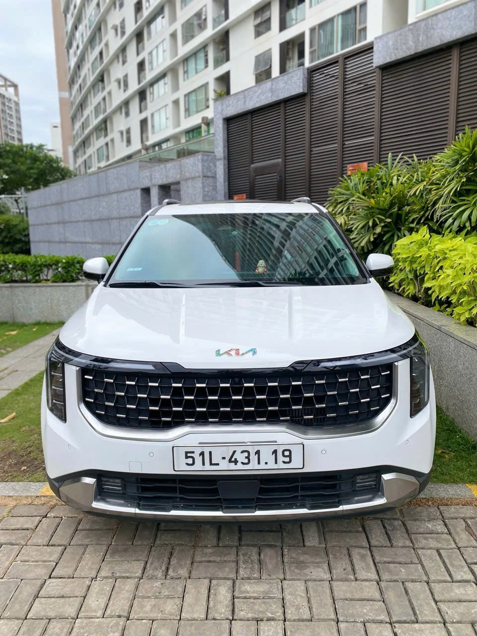 Thuê xe Kia Carnival cao cấp tại TPHCM