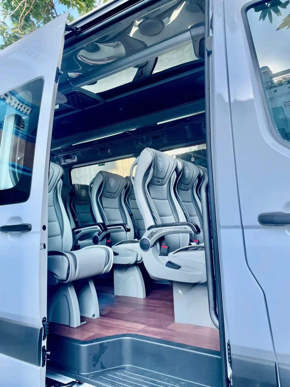 Nội thất Hyundai Solati 16 chỗ TPHCM