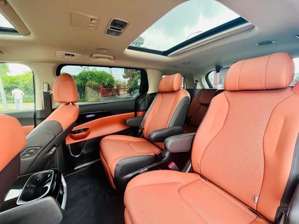 nội thất kia carnival