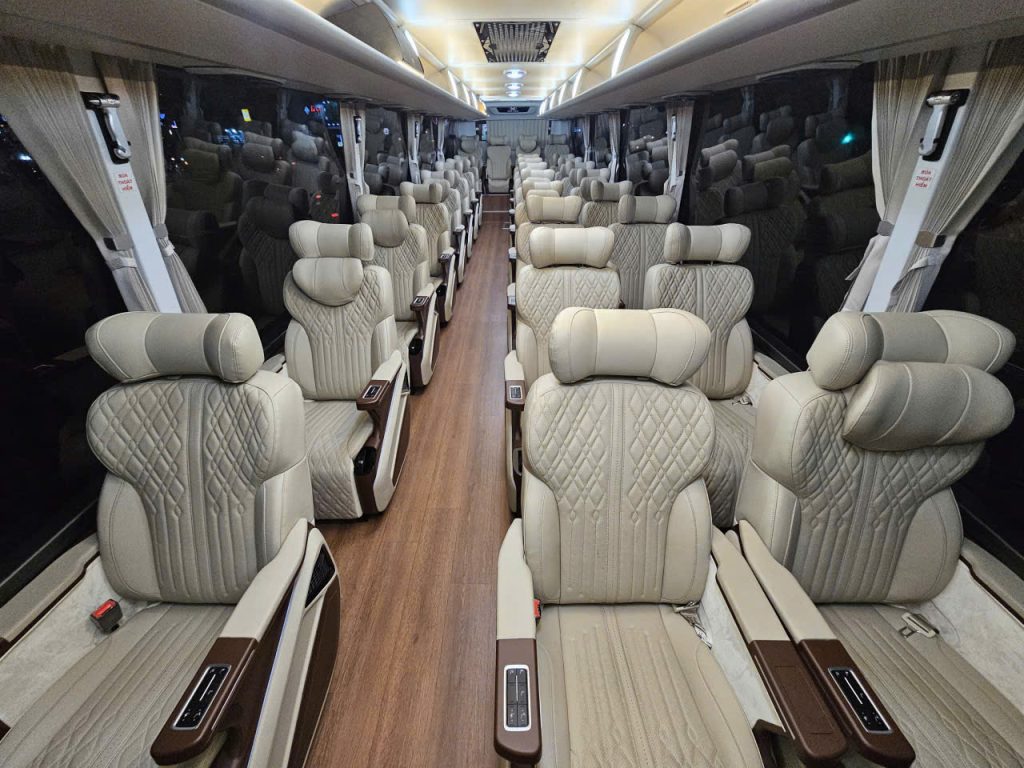 thuê xe limousine 28 chỗ