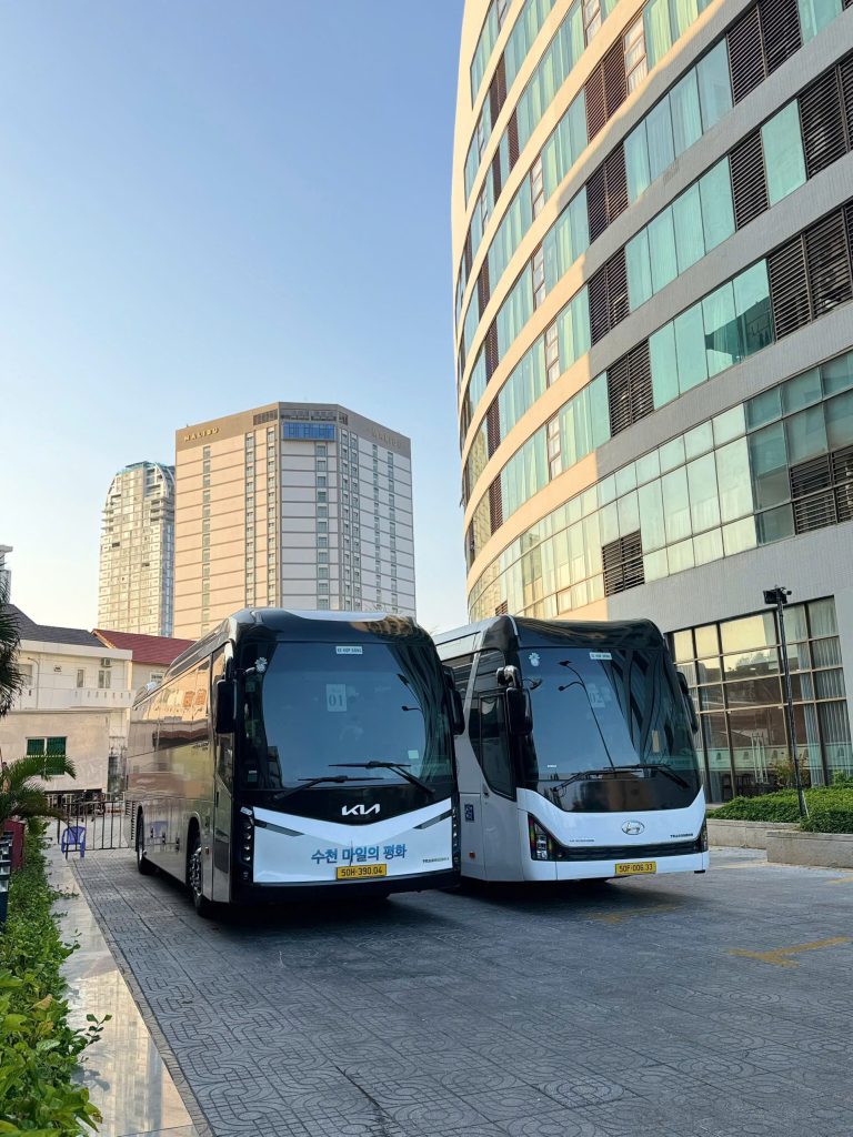 thuê xe 45 chỗ tphcm