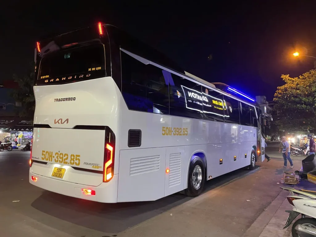 Thuê xe 29 chỗ 34 chỗ 45 chỗ đi Vĩnh Long