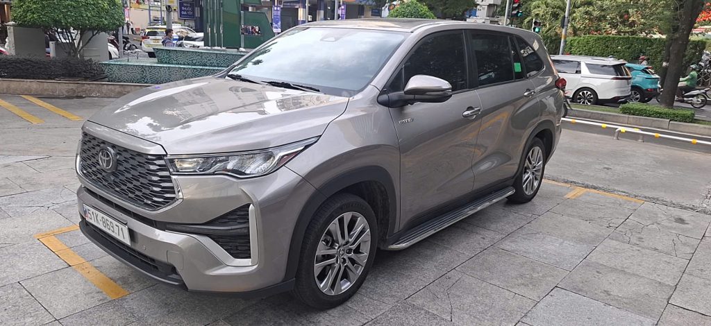 Thuê xe 7 chỗ đi Khánh Hòa