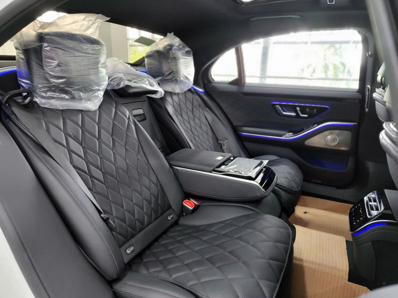 Thuê xe Mercedes-Benz S-Class trong TPHCM
