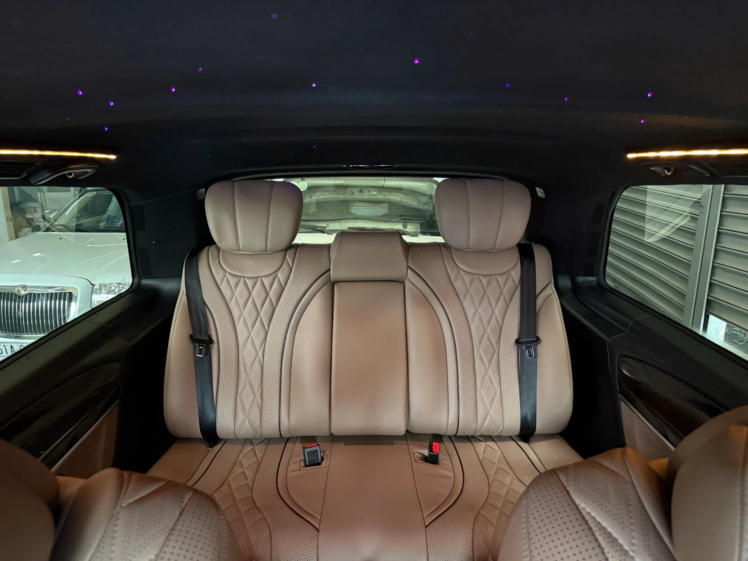 Nội thất Mercedes V250 tại TPHCM