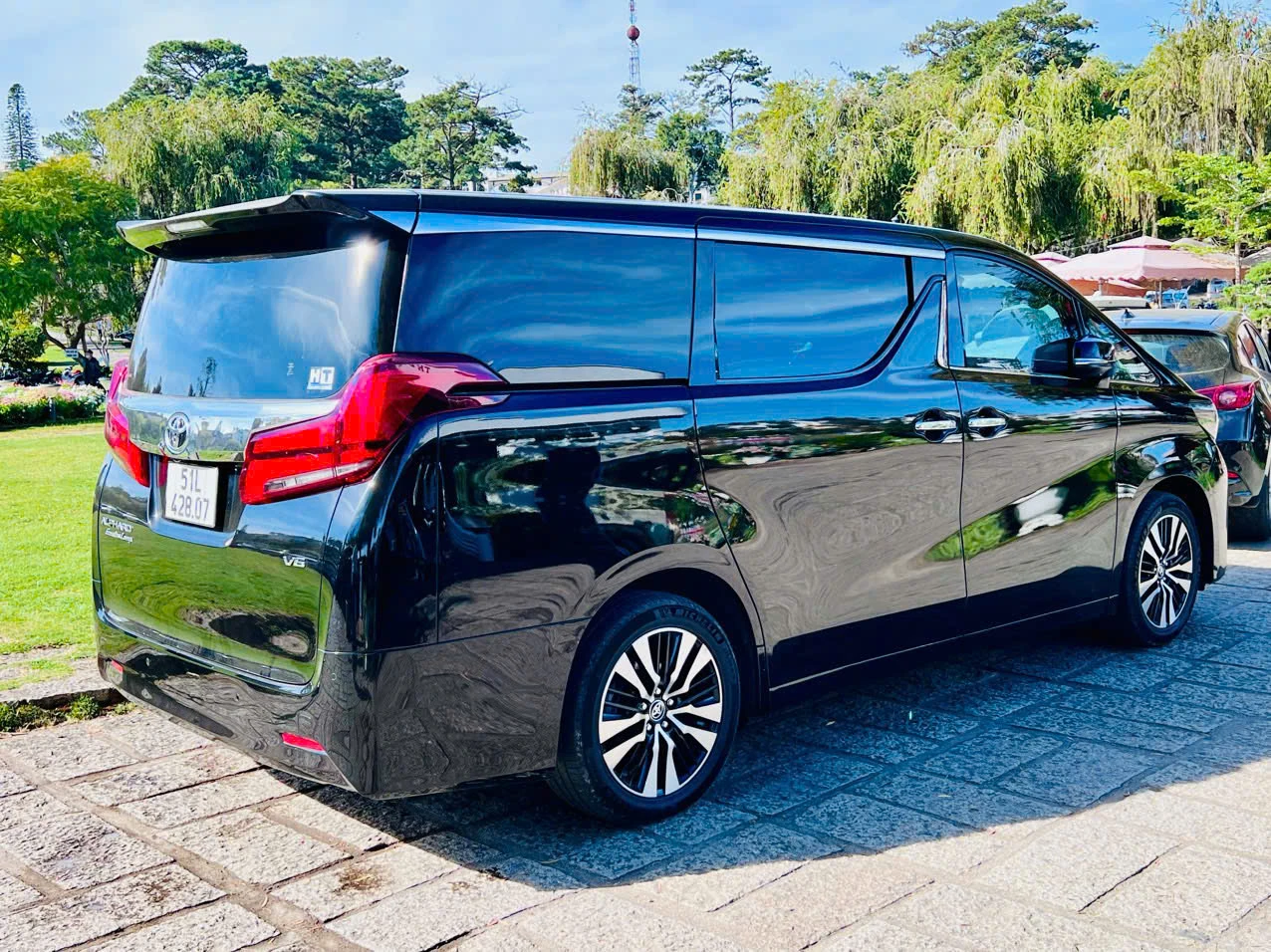 Ghế ngồi Toyota Alphard VIP TPHCM