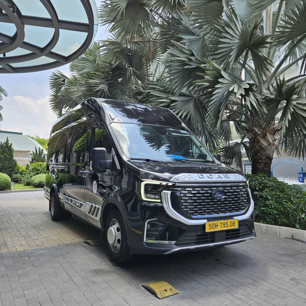 thuê xe limousine 11 chỗ đi Kiên Giang