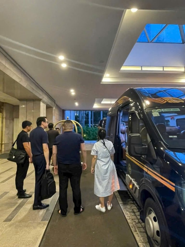 thuê xe limousine tphcm