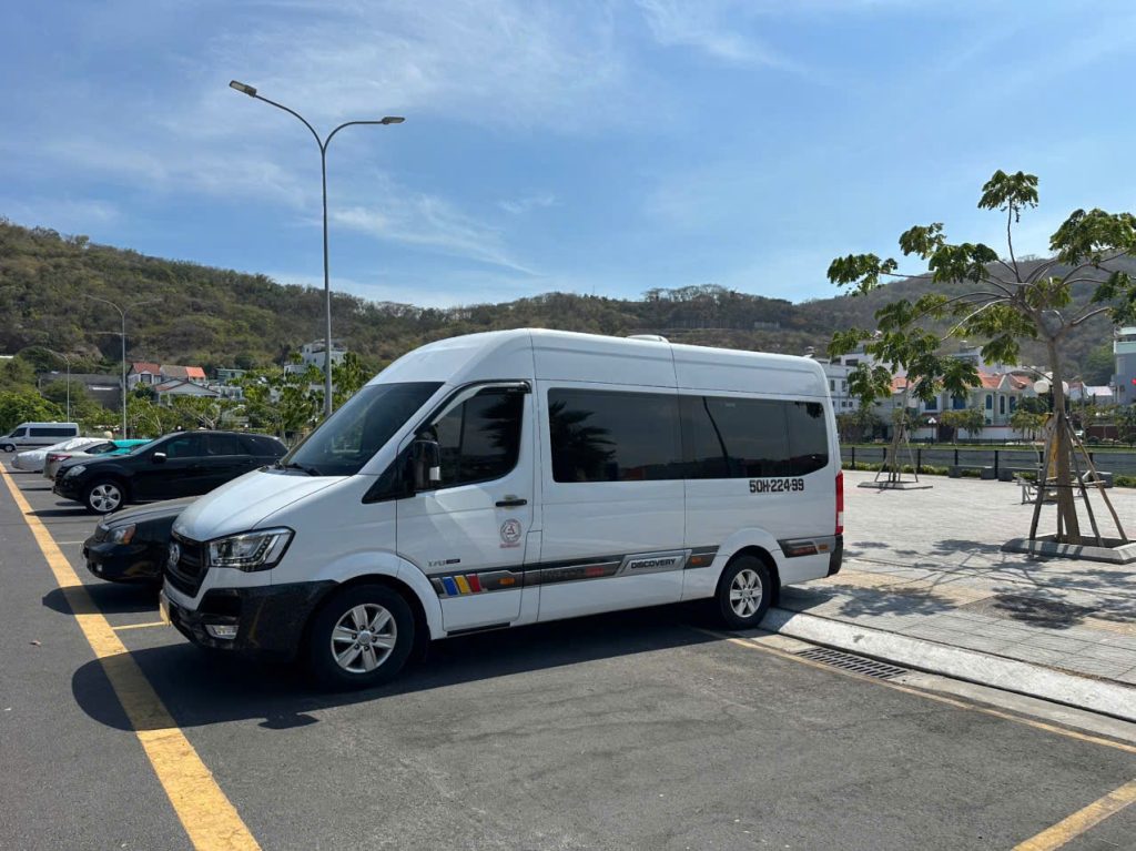 thuê xe 16 chỗ đi nha trang