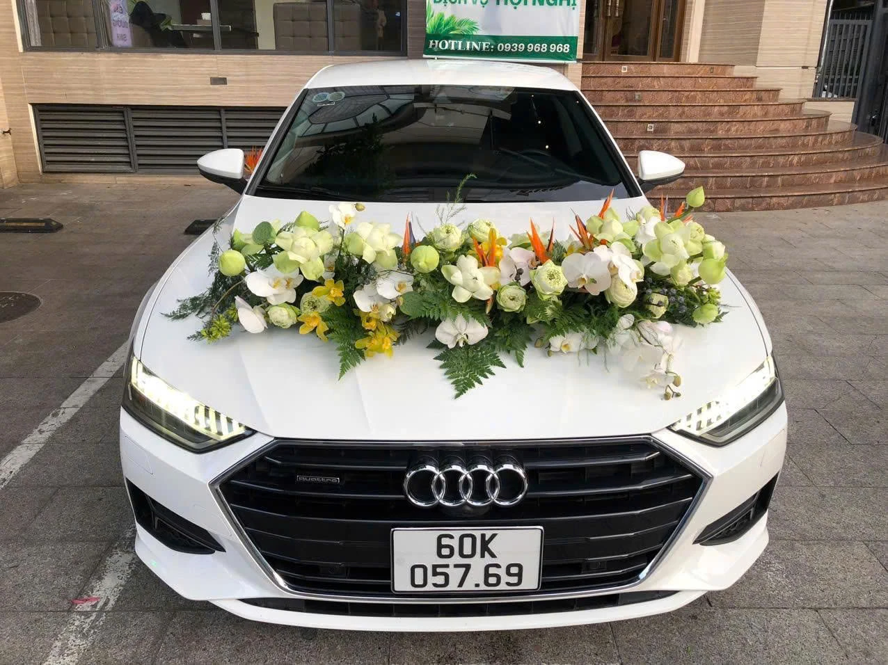 Thuê xe hoa Audi A7 tại TPHCM
