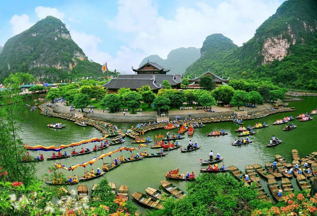 Trang An waterways and limestone scenery in Ninh Binh